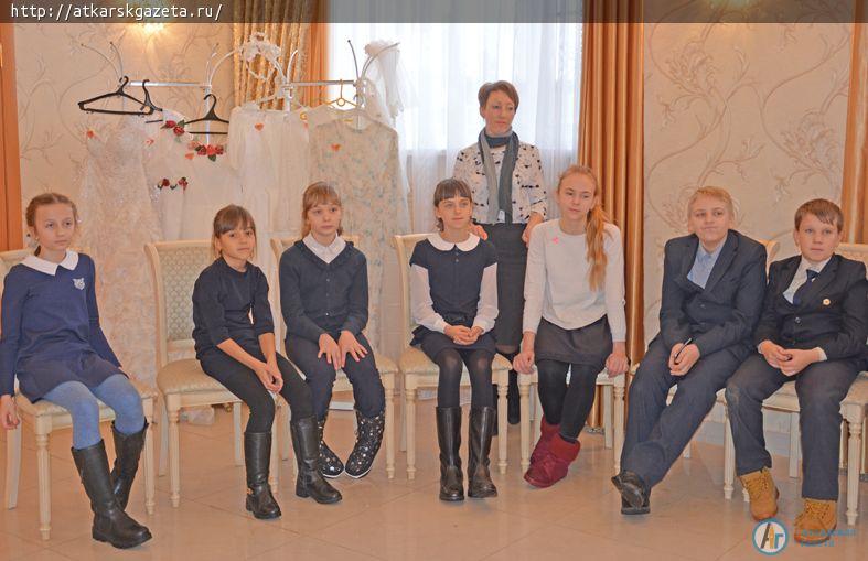 Дети рисовали свадьбы и счастливую семью (ФОТО)