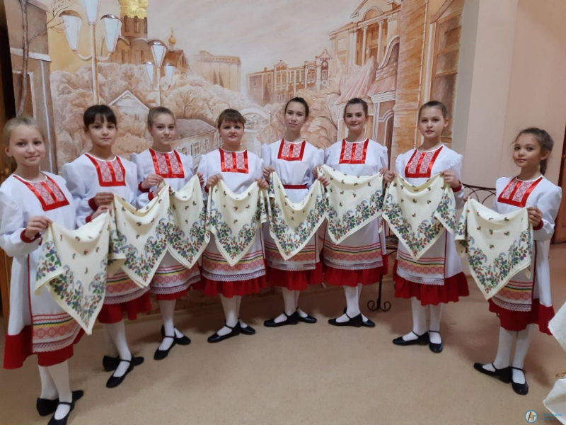 Дипломы с отличием получили аткарские танцоры и художники