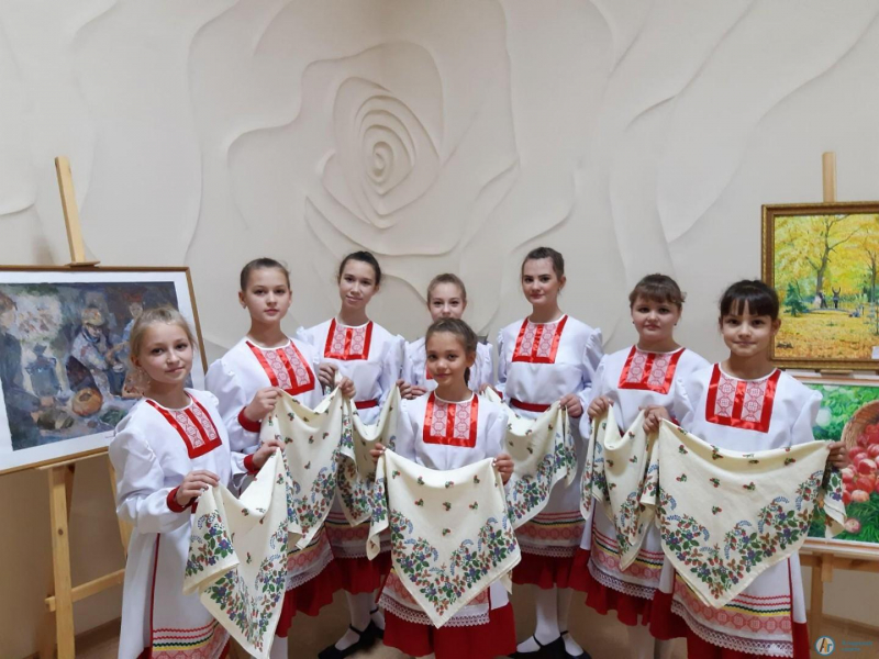 Дипломы с отличием получили аткарские танцоры и художники
