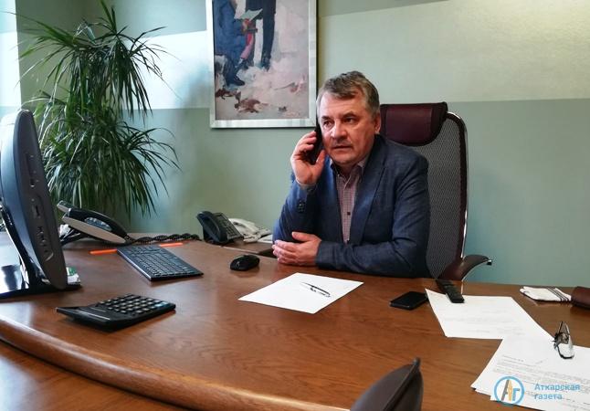 Дмитрий Петров окажет 4 аткарским семьям материальную помощь