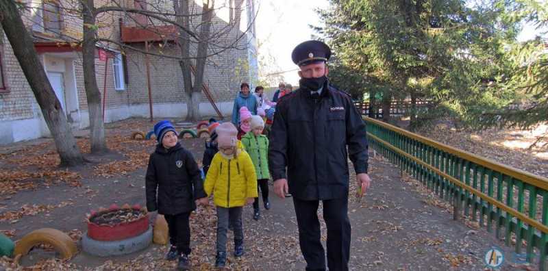Дорожные полицейские заглянули в "Солнышко"