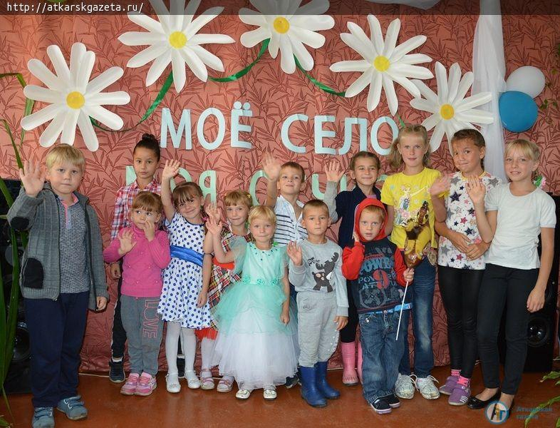 Драгоценную россыпь юбилейных свадеб отметили в аткарском селе
