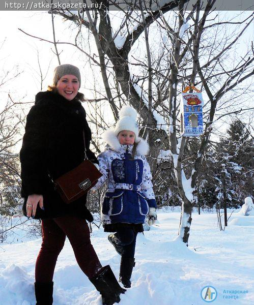 Двадцать птичьих столовых появилось сегодня в городском парке