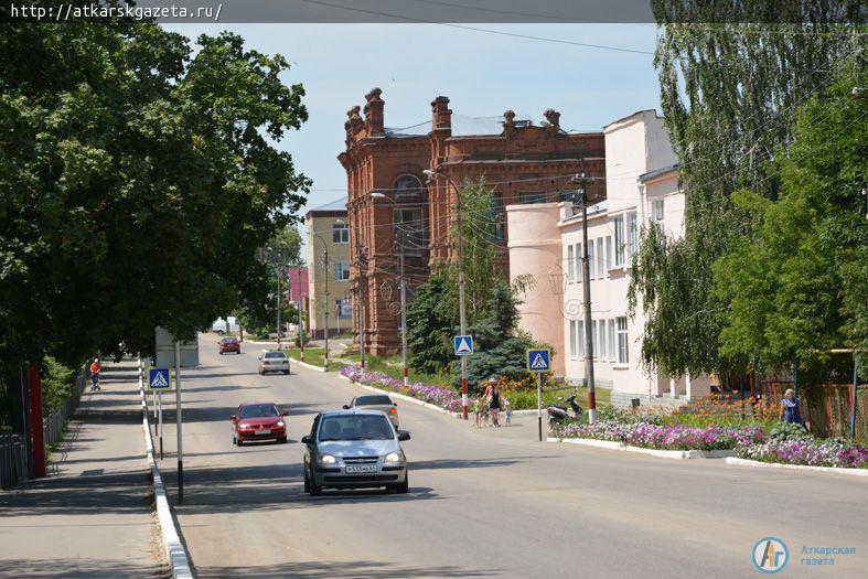 Фотокамеры журналистов "АГ" запечатлели Аткарск дня современного (ФОТО)