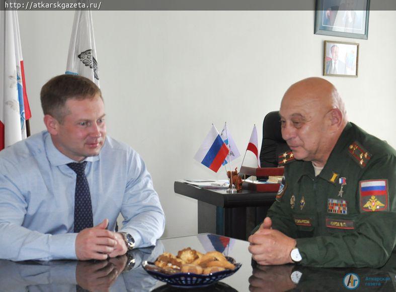 Герой России рассказал школьникам о своей награде