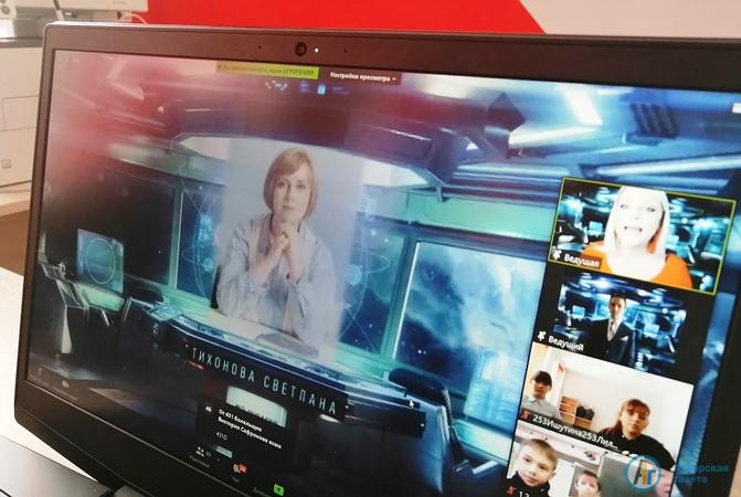 ГК "Русагро" отметила сельхозпроекты даниловских школьниц