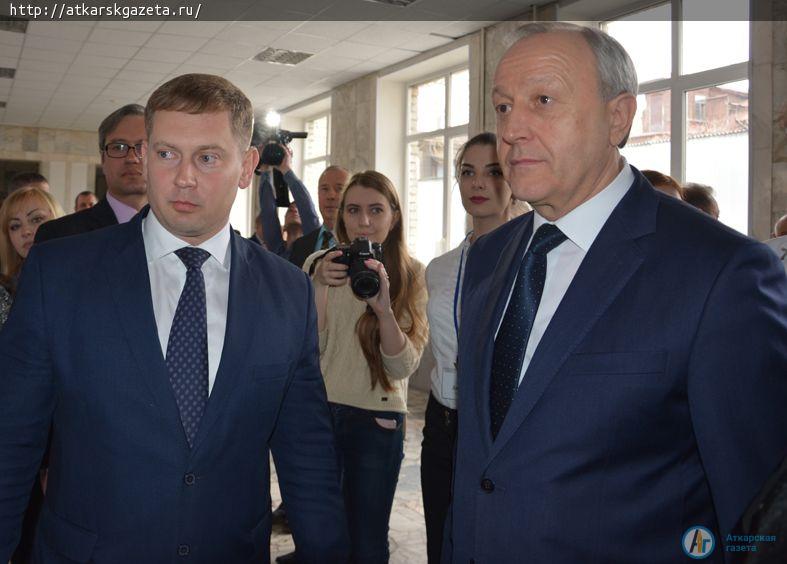 Глава района пригласил Валерия РАДАЕВА на фестиваль аткарских роз (ФОТО)