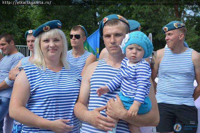 «Голубые береты» десантировались у Большого фонтана (ФОТО)