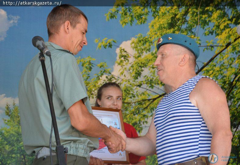 «Голубые береты» десантировались у Большого фонтана (ФОТО)
