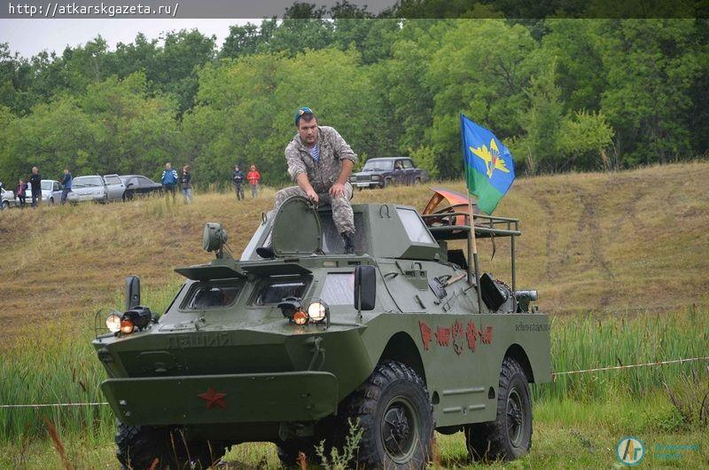 Гонки внедорожников "Аткарский бурелом" приурочили к фестивалю "Аткарские розы"