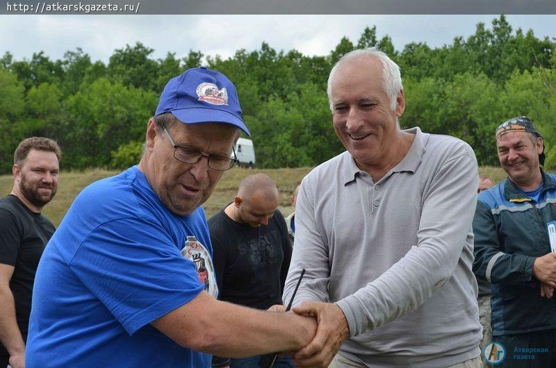 Гонки внедорожников "Аткарский бурелом" приурочили к фестивалю "Аткарские розы"