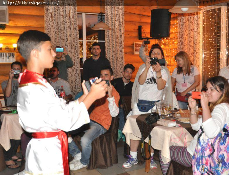 Греки принимали в Приречном лингвистическую ванну (ФОТО)