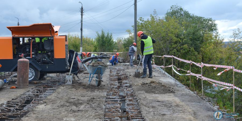 Губернатору дали слово завершить ремонт путепровода в ноябре