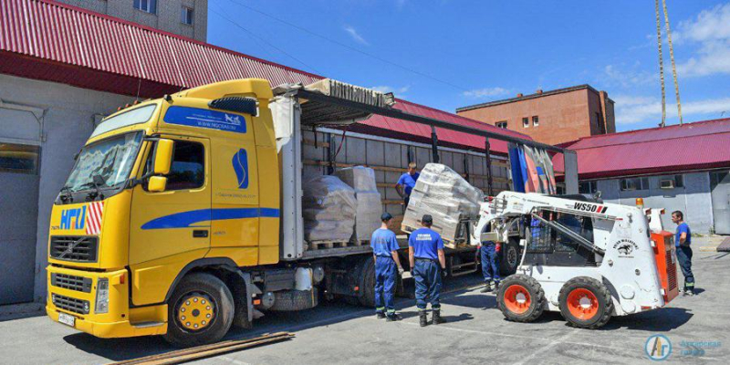 Из Саратова в Сватовский район ЛНР отправили первые 50 тонн гуманитарных грузов