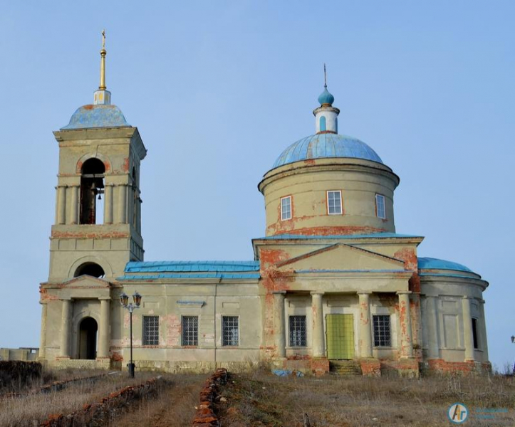 Юные прихожане из Аткарска посетили старинный храм в Сосновке 