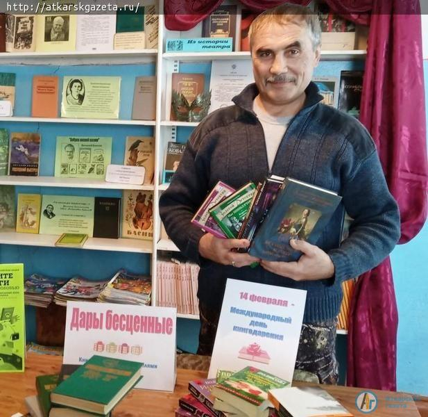 К общероссийской акции "Дарите книги с любовью" присоединилась Малая Осиновка