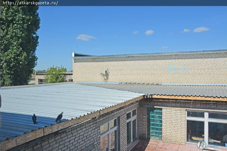 Капитальный ремонт спортивного зала Лопуховской школы близится к финишу (ФОТО)