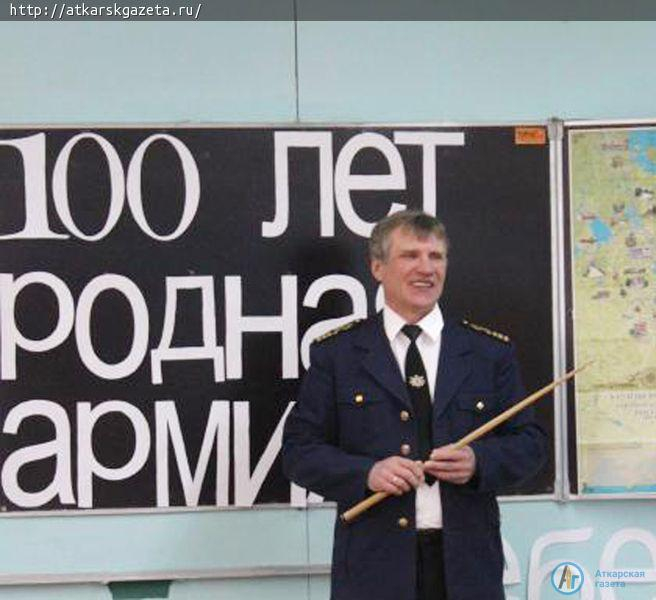 Капитан теплохода «Дмитрий Пожарский» показал сельским школьникам свой фильм о Волге (ФОТО)