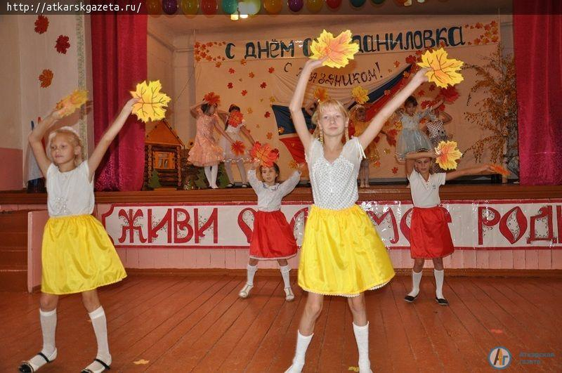 Караваем и большим хороводом отметили даниловцы день родного села (ФОТО)