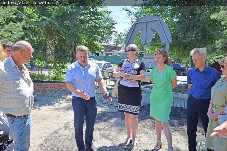 Ко Дню города в Аткарске откроют напольный фонтан с подсветкой