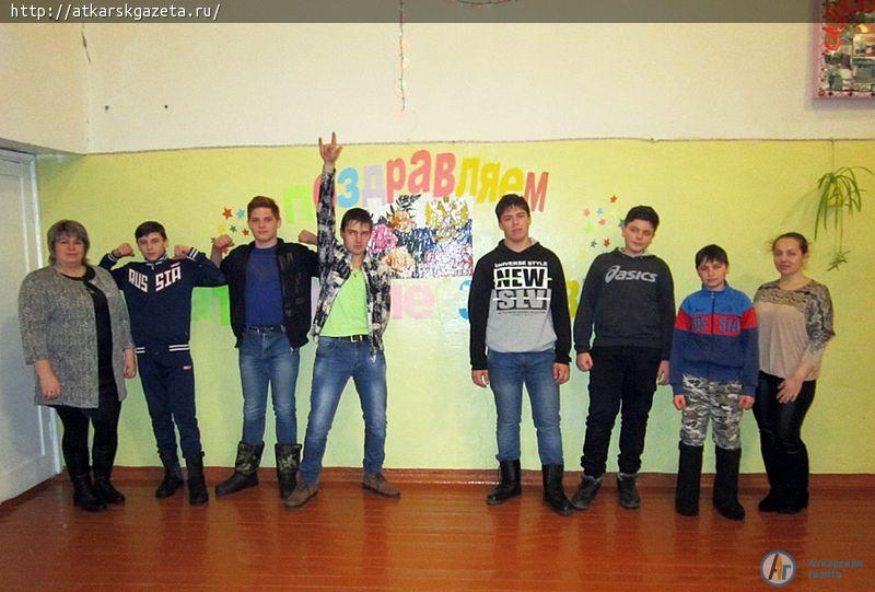 Кочетовские богатыри сошлись в праздничном поединке
