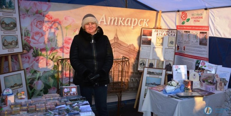 Королева роз представила район на саратовской ярмарке