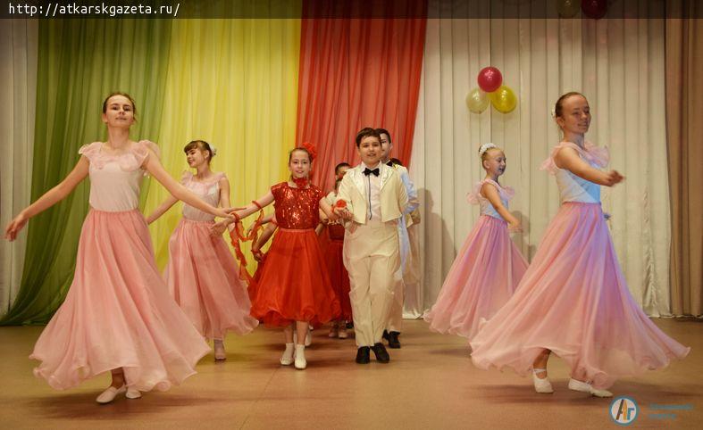 "Королевой Аткарских роз" стала Анастасия КАЛУГИНА (ВИДЕО)