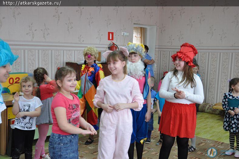 Костюмированные праздники провели для детей активисты ДОО «Юная Россия» (ФОТО)