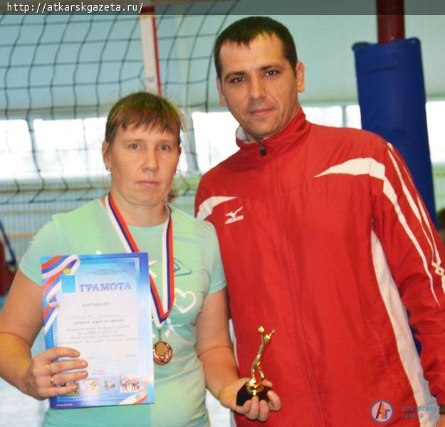 Кубок Аткарска в ЗАТО Светлый увезли офицерские жены (Фоторепортаж)