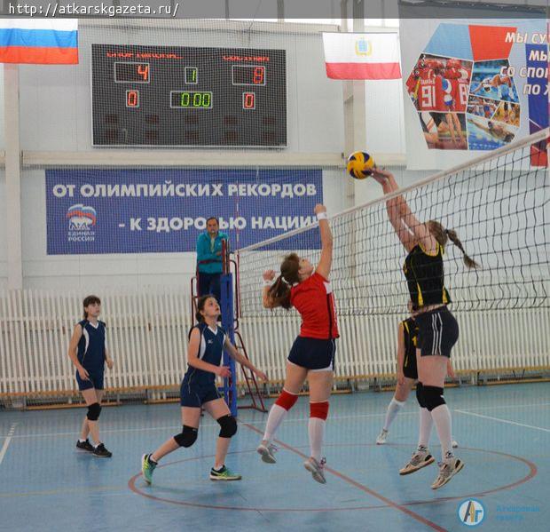 Кубок Аткарска в ЗАТО Светлый увезли офицерские жены (Фоторепортаж)