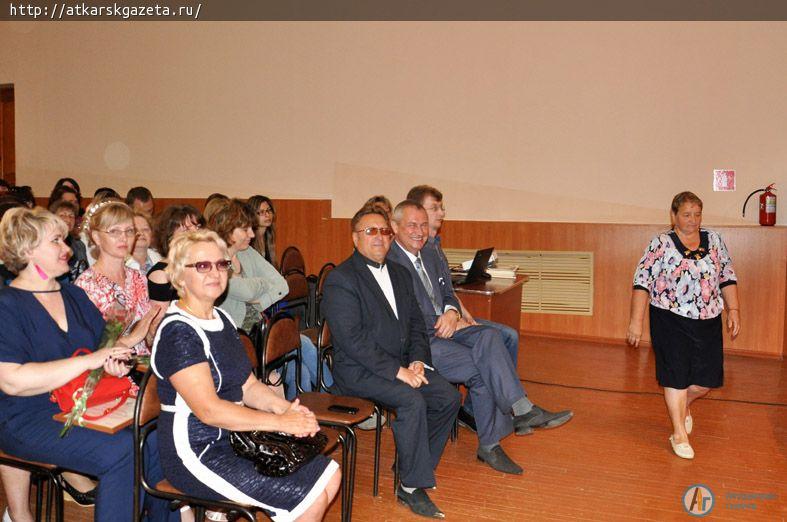 Люди с открытой душой сегодня отмечают профессиональный праздник (ФОТОРЕПОРТАЖ)
