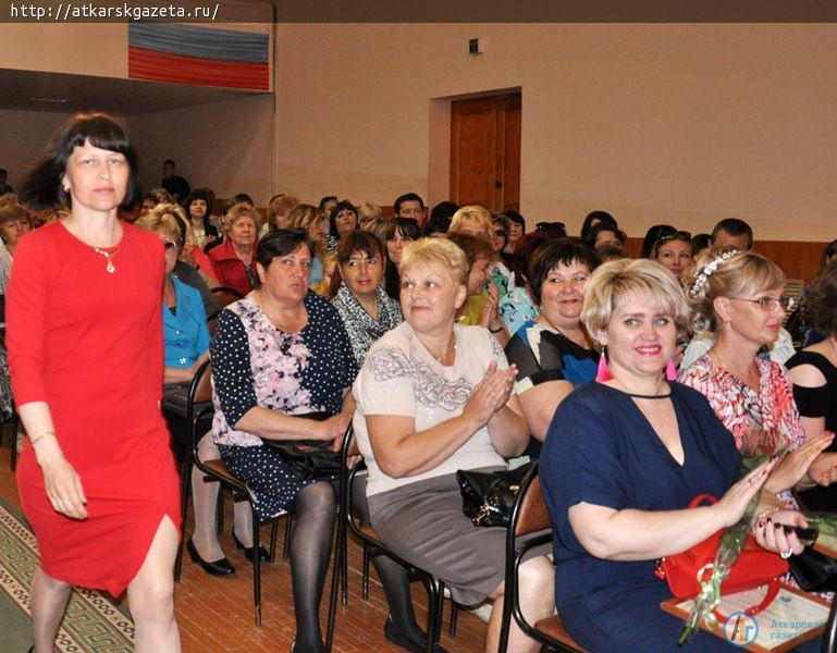 Люди с открытой душой сегодня отмечают профессиональный праздник (ФОТОРЕПОРТАЖ)