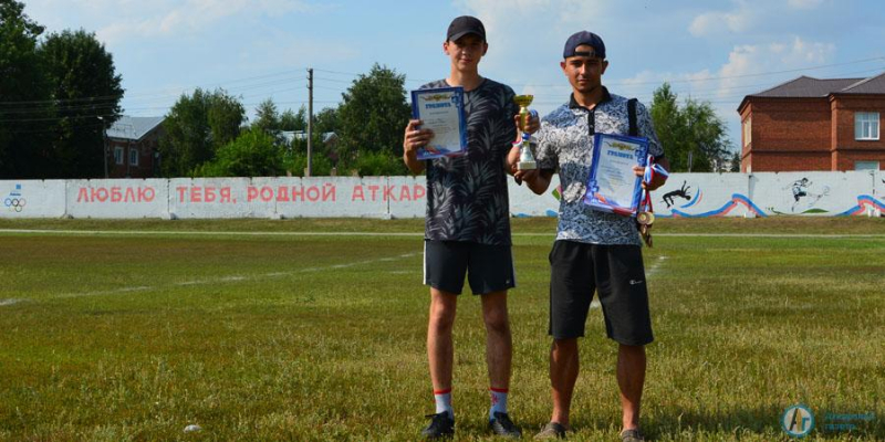 "Локомотив" стал чемпионом Аткарска по футболу