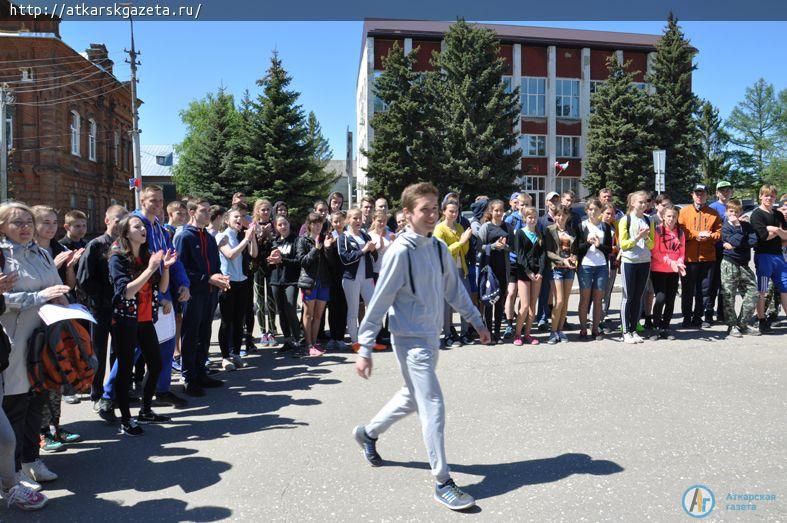 Массовый забег в честь Дня Победы объединил 132 спортсмена (ФОТОРЕПОРТАЖ)