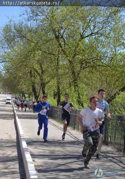 Массовый забег в честь Дня Победы объединил 132 спортсмена (ФОТОРЕПОРТАЖ)