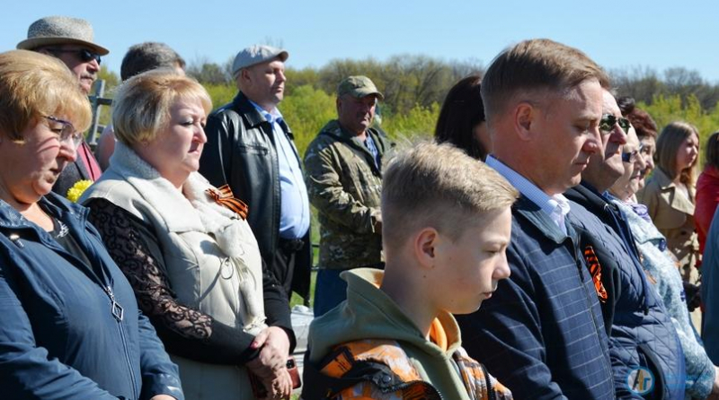 Митинг памяти прошел у братской могилы советских воинов в Аткарске