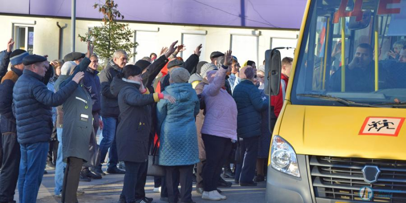 "Мы вернемся с победой" - в Аткарске прошли проводы мобилизованных