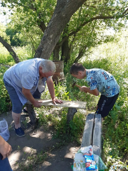 На берегу Белгазинки сельчане благоустроили пляж 