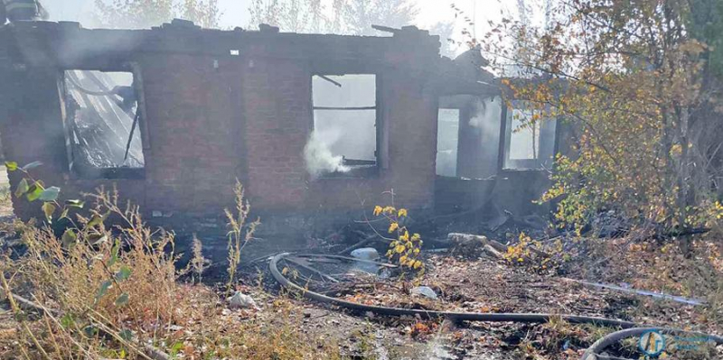 На Целине огонь уничтожил частный дом 