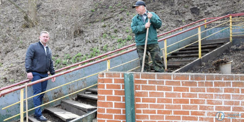 На Дегтярном роднике наведут порядок и обновят рисунки 