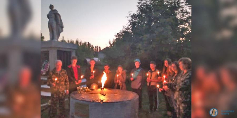 на рассвете 22 июня в Озерном зажгли памятный огонь