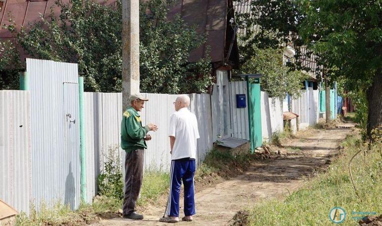 На улице Гоголя  и целине впервые начат ремонт тротуаров