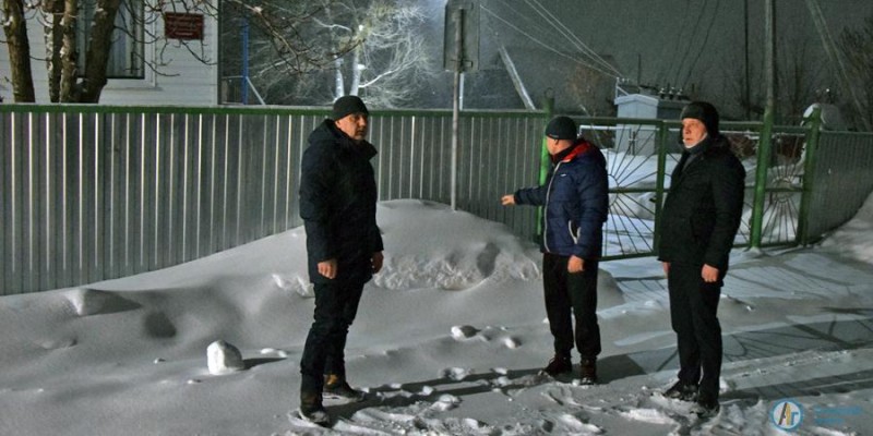Ночью Аткарск будут расчищать 5 снегоуборочных машин