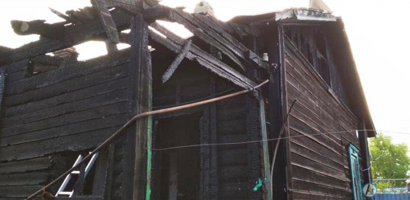 Ночью в Аткарске сгорели две квартиры на улице Тимирязева
