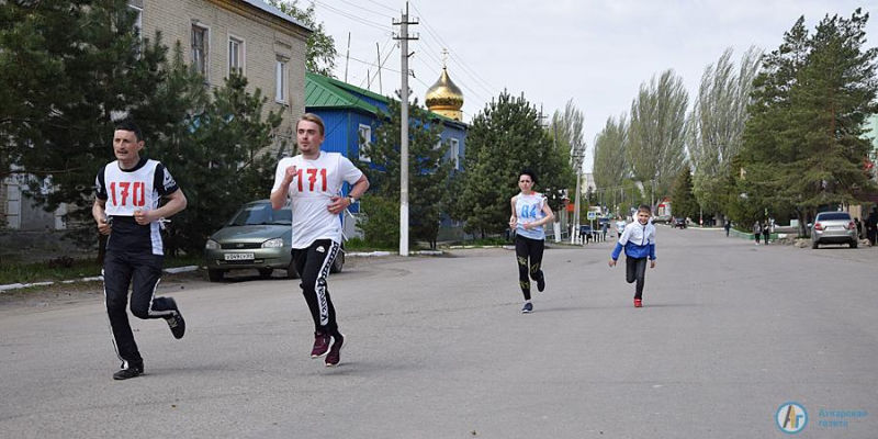 Около сотни аткарчан пробежали «Марафон Победы»