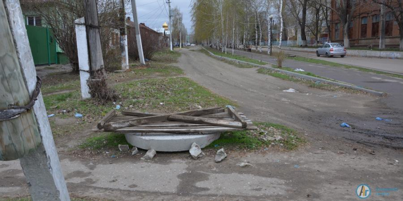 Открытые люки несут смертельную опасность