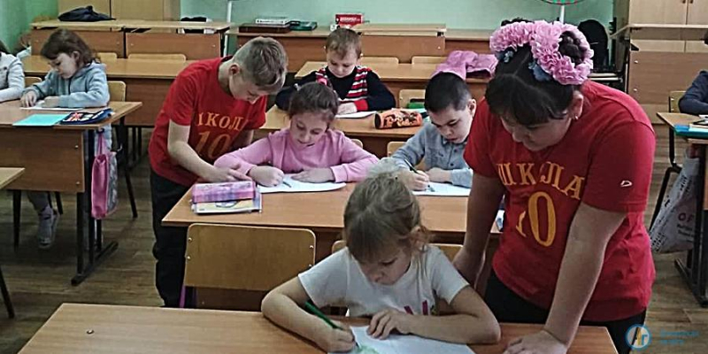 Первоклассники сделали шаг навстречу к родной школе