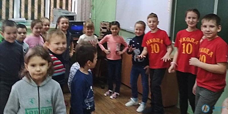 Первоклассники сделали шаг навстречу к родной школе