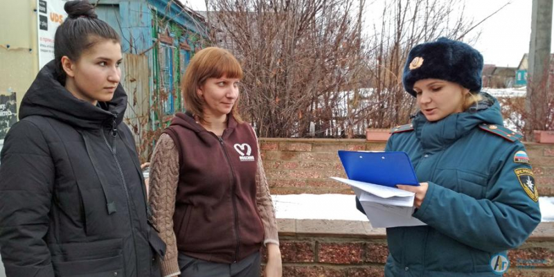 Пожарные проверили места продажи пиротехники