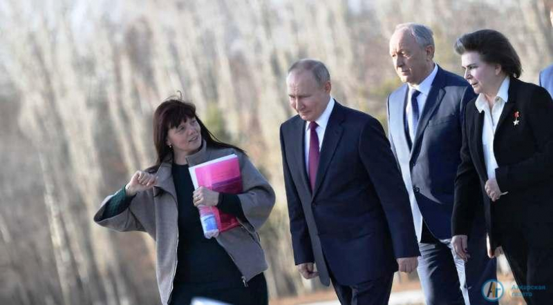 Президент Путин прибыл в Саратовскую область